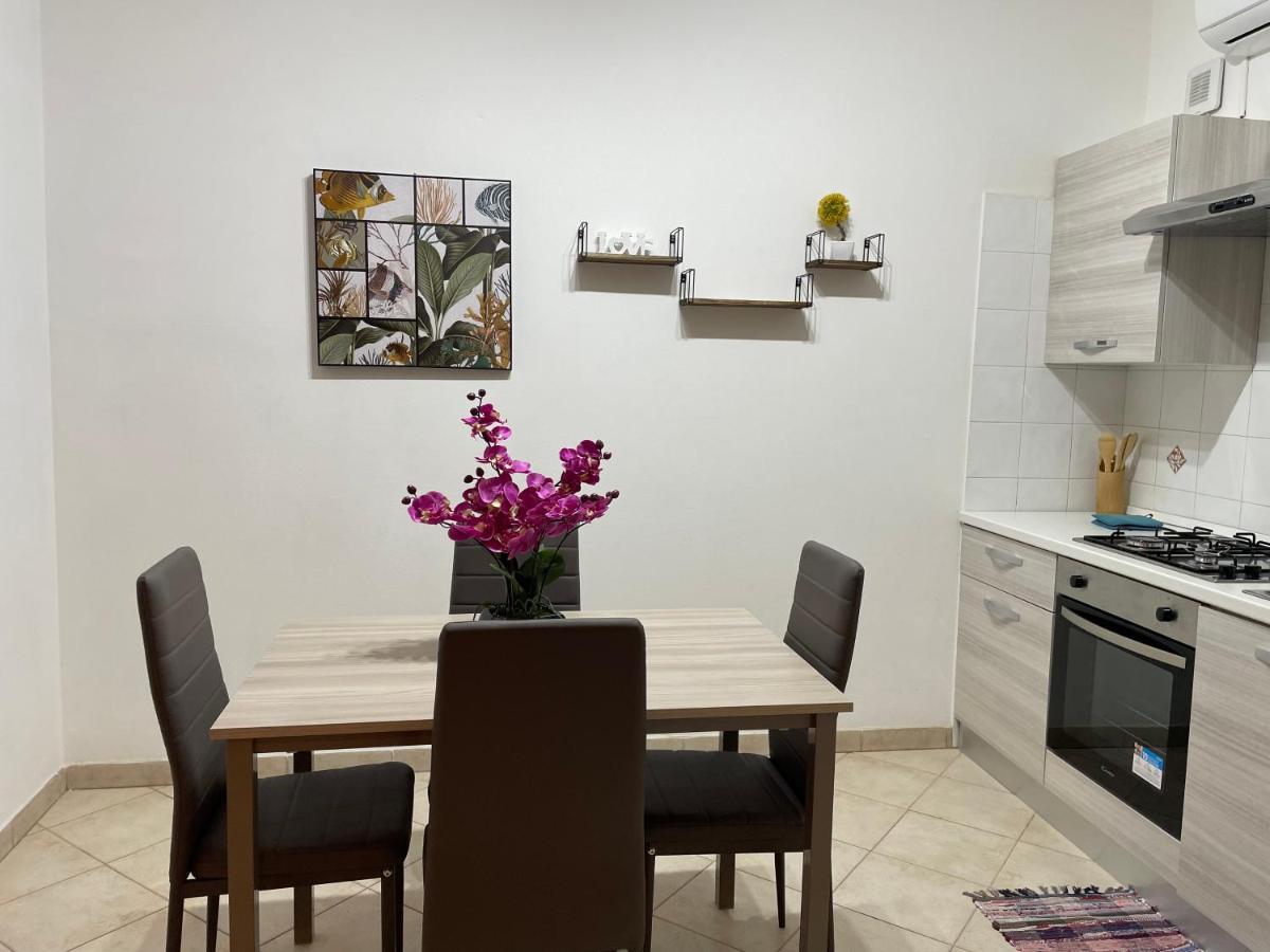 Civico 2 Apartment Сасари Екстериор снимка