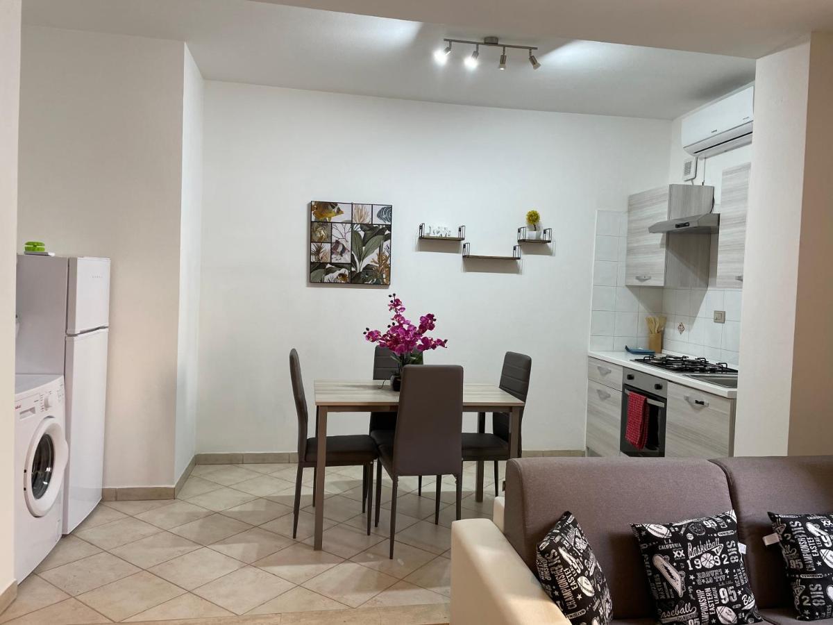 Civico 2 Apartment Сасари Екстериор снимка